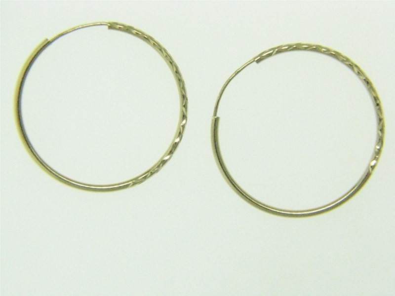 http://nfoxjewelers.bluestar-apps.com/upload/product/14K YELLOW GOLD TRIPLE ROW HOOP EARRINGS